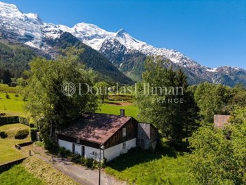 1 - Chamonix-Mont-Blanc, House