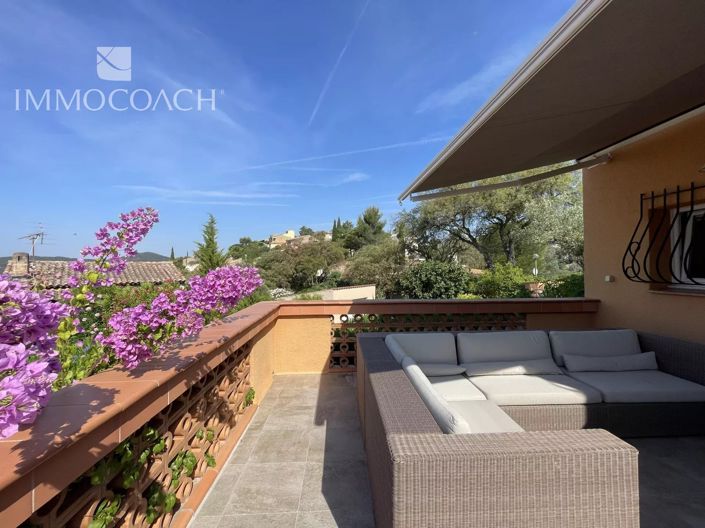 Image No.16-4 Bed House for sale