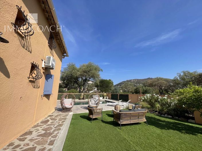 Image No.17-4 Bed House for sale
