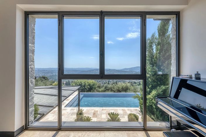 Image No.6-6 Bed House for sale