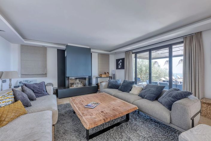 Image No.7-6 Bed House for sale