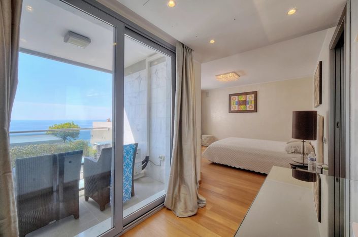 Image No.21-3 Bed House for sale