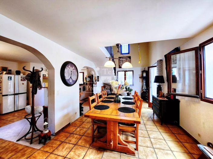 Image No.6-3 Bed House for sale