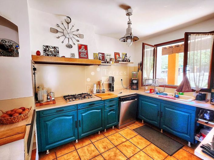 Image No.8-3 Bed House for sale