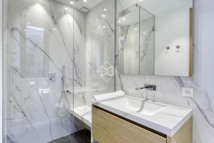 Image No.15-5 Bed House for sale