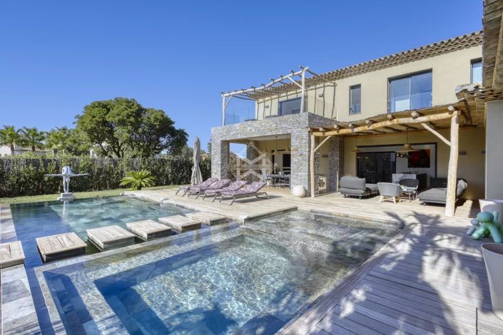 Image No.3-5 Bed House for sale