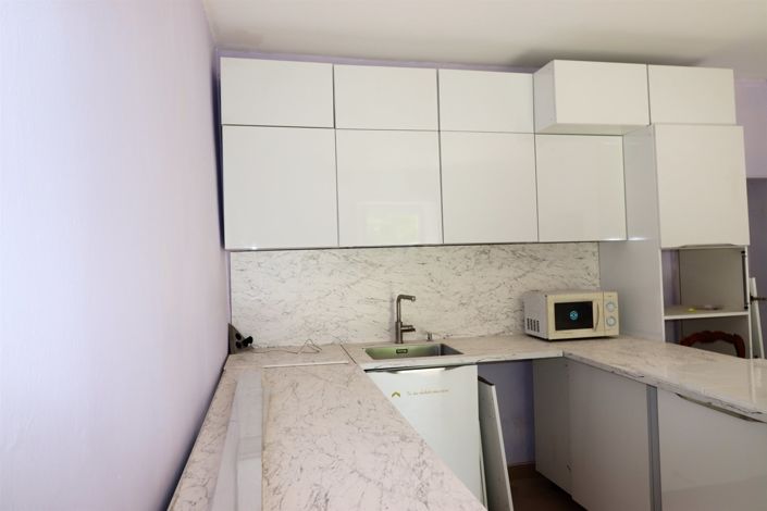 Image No.9-6 Bed House for sale