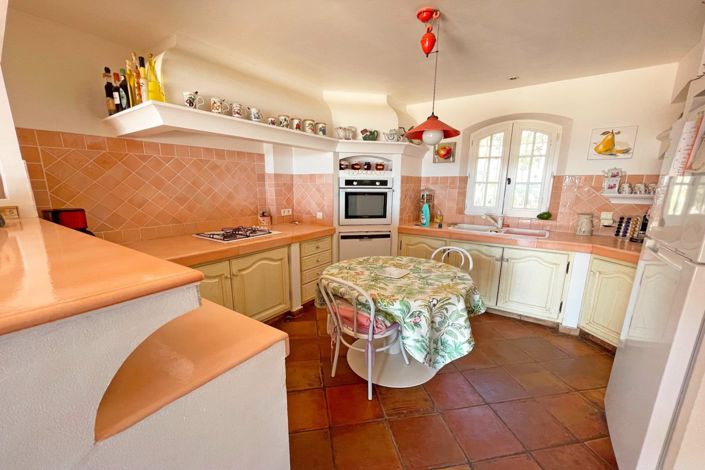 Image No.3-3 Bed House for sale