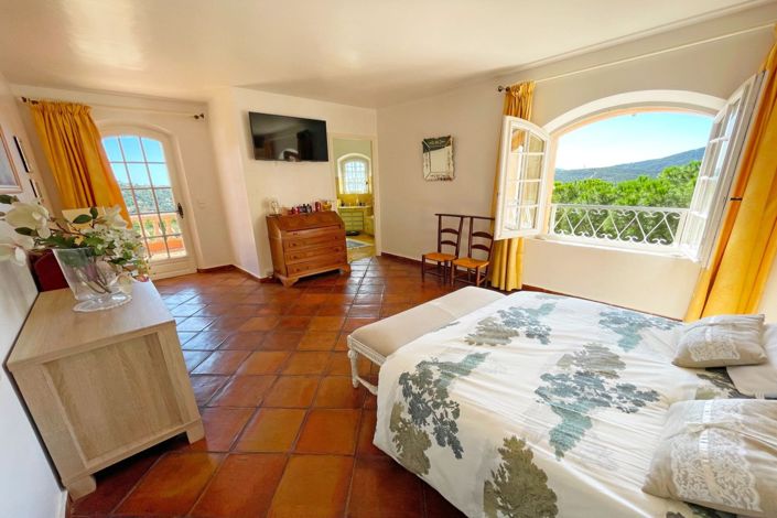 Image No.6-3 Bed House for sale