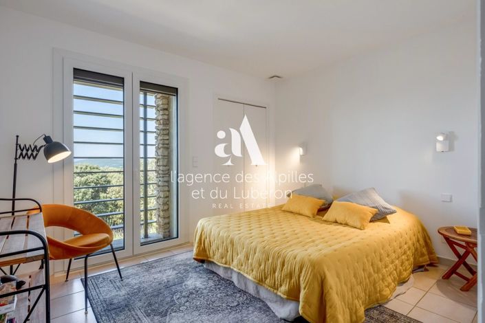 Image No.12-3 Bed House for sale