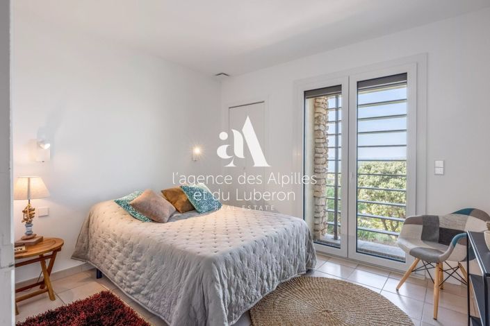 Image No.14-3 Bed House for sale