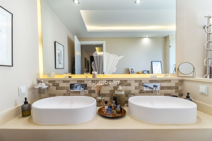 Image No.26-3 Bed Apartment for sale