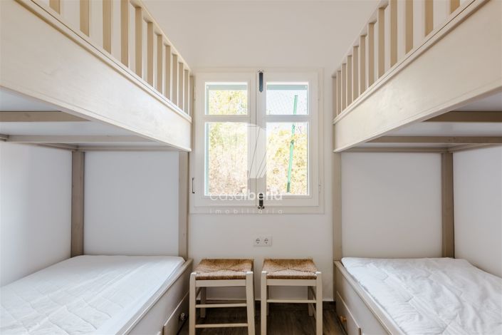 Image No.18-4 Bed House for sale