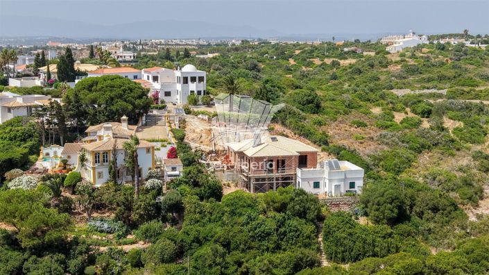Image No.28-4 Bed House for sale
