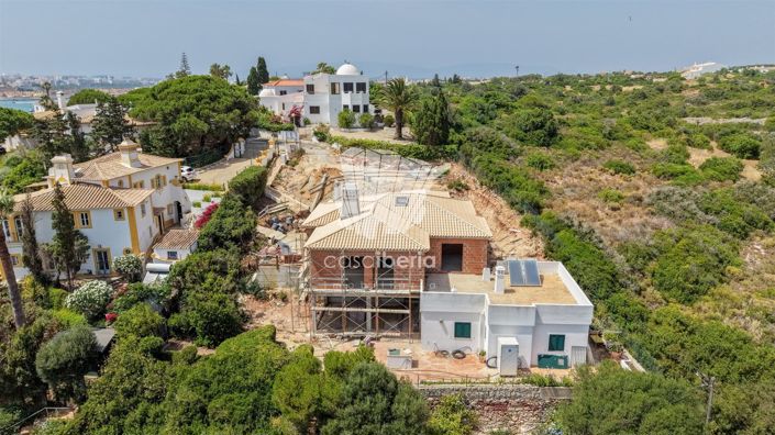 Image No.3-4 Bed House for sale