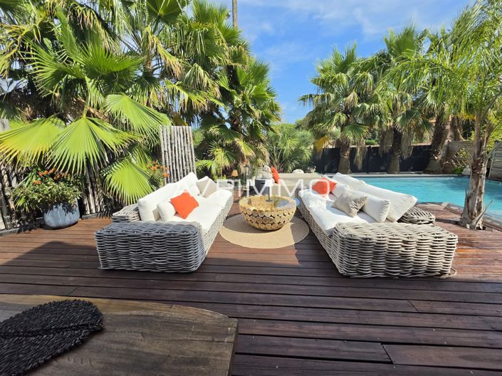 Image No.4-4 Bed House for sale