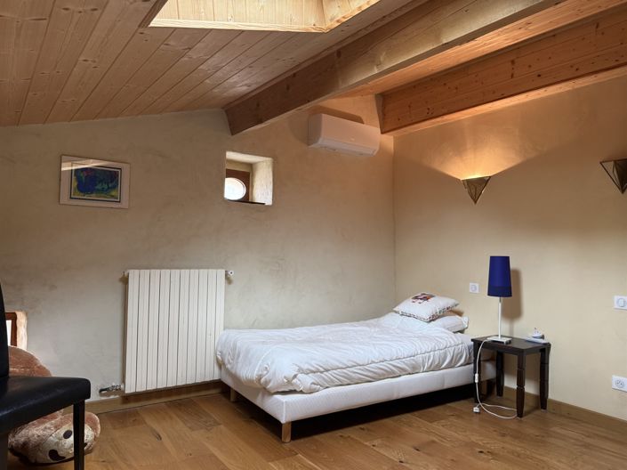 Image No.11-5 Bed House for sale