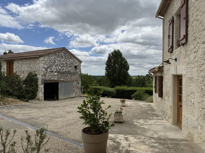 Image No.14-5 Bed House for sale