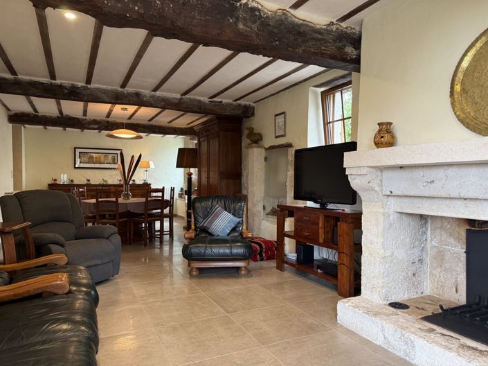Image No.5-5 Bed House for sale