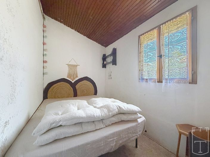 Image No.18-2 Bed House for sale