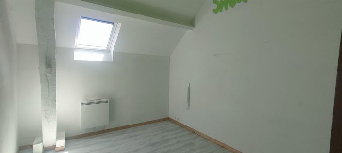 Image No.10-3 Bed House for sale