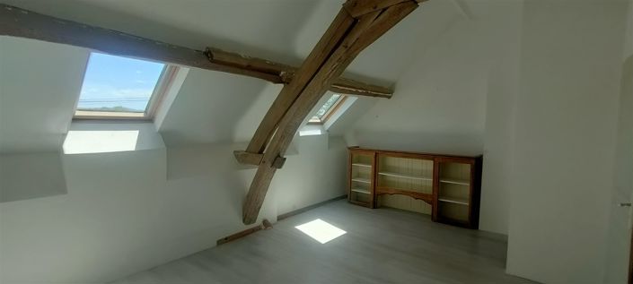 Image No.12-3 Bed House for sale