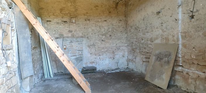 Image No.18-3 Bed House for sale