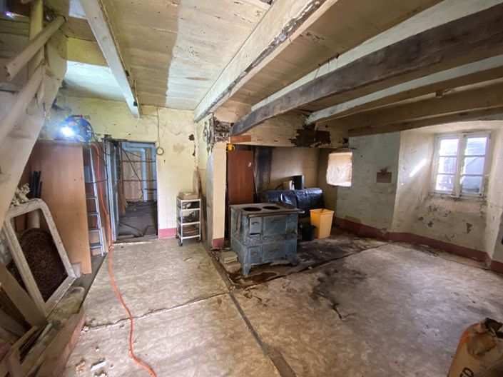 Image No.11-3 Bed House for sale