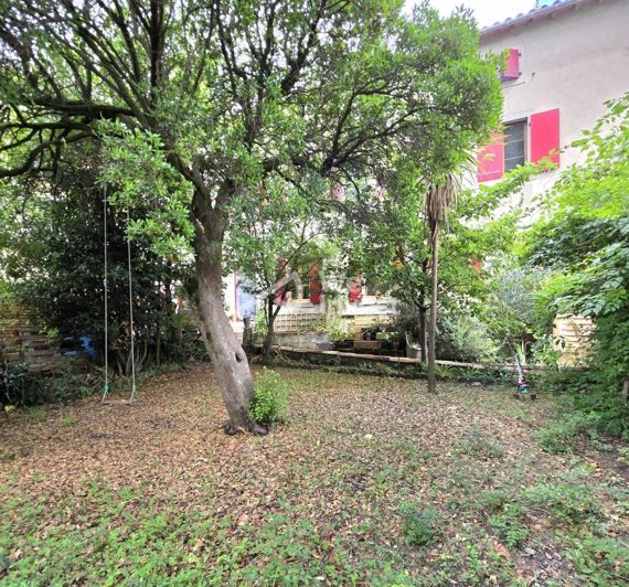 Image No.2-5 Bed House for sale
