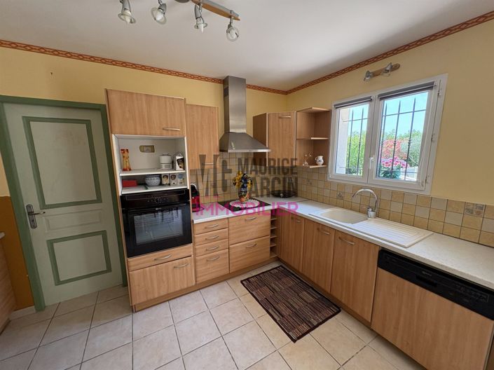Image No.12-5 Bed House for sale