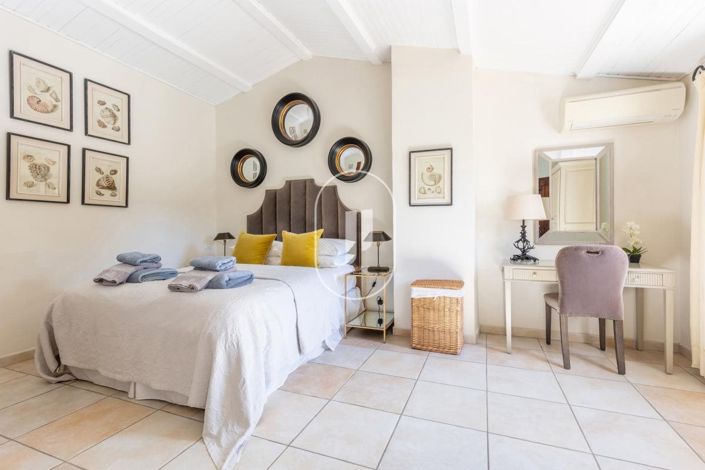Image No.10-4 Bed House for sale
