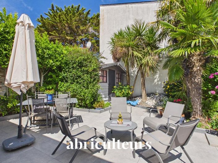 Image No.4-2 Bed House for sale