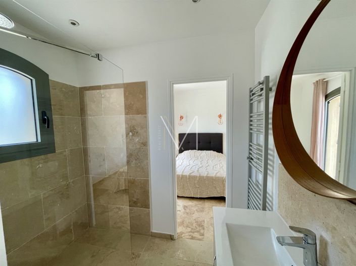 Image No.15-3 Bed House for sale