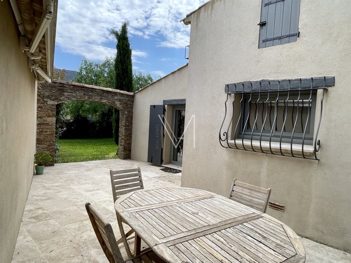 Image No.7-3 Bed House for sale