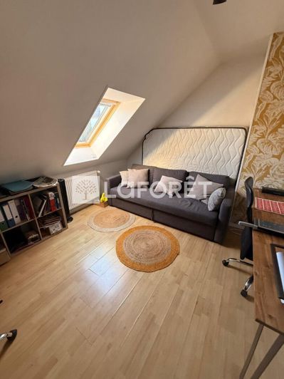 Image No.7-2 Bed House for sale