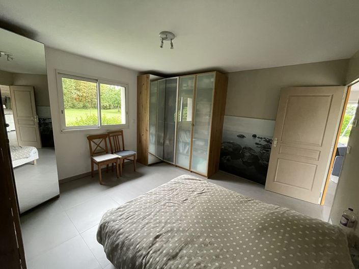 Image No.7-6 Bed House for sale
