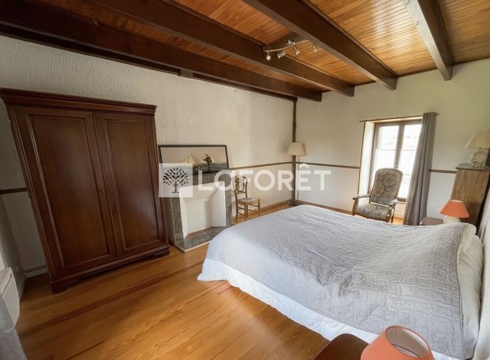 Image No.7-3 Bed House for sale