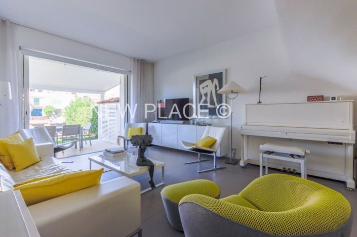 Image No.6-2 Bed House for sale
