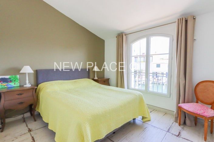 Image No.5-2 Bed House for sale