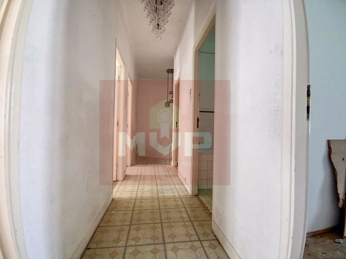 Image No.21-5 Bed House for sale