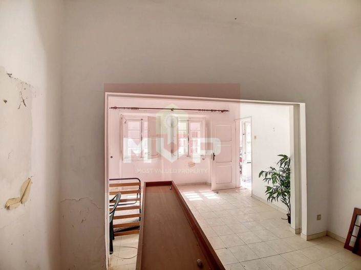 Image No.3-5 Bed House for sale