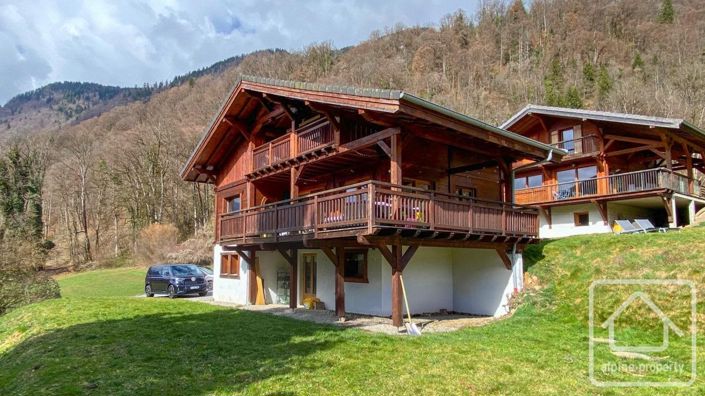 Image No.40-4 Bed Property for sale