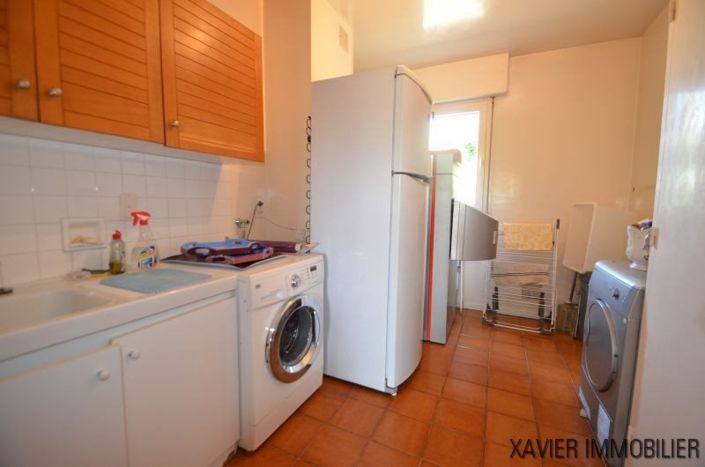 Image No.20-4 Bed House for sale