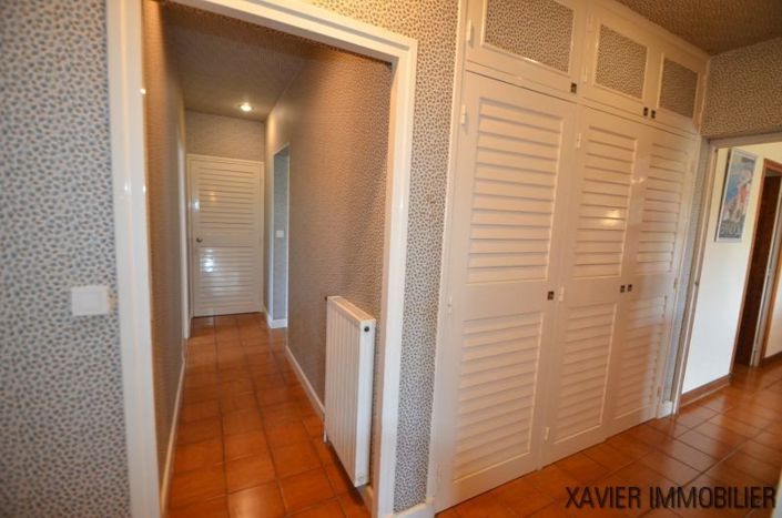 Image No.25-4 Bed House for sale