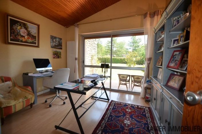 Image No.8-4 Bed House for sale