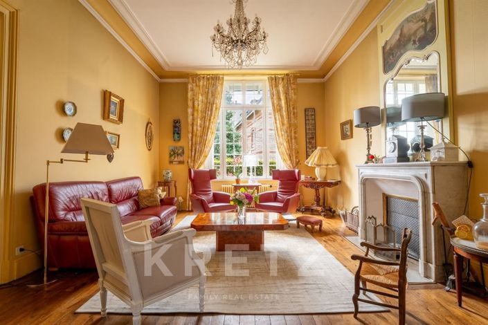 Image No.6-9 Bed House for sale