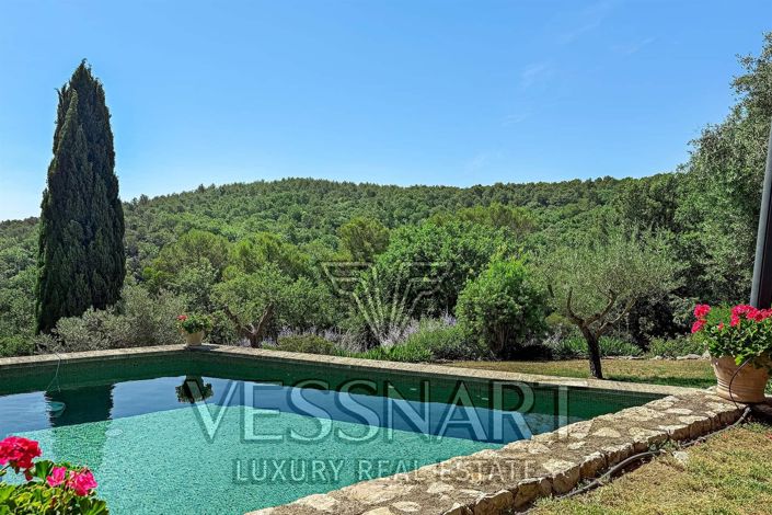 Image No.6-5 Bed House for sale