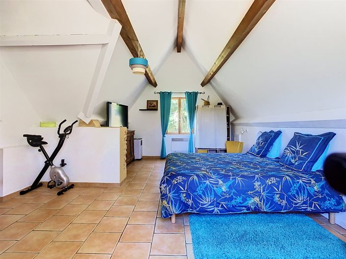 Image No.12-4 Bed House for sale