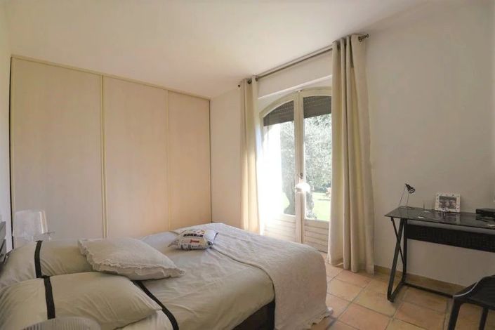 Image No.11-4 Bed House for sale