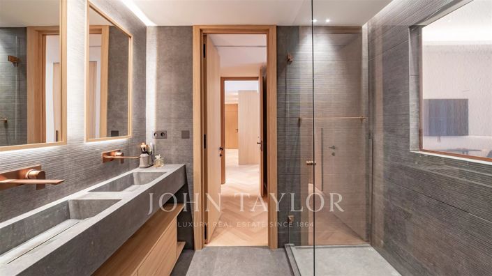 Image No.18-3 Bed Apartment for sale
